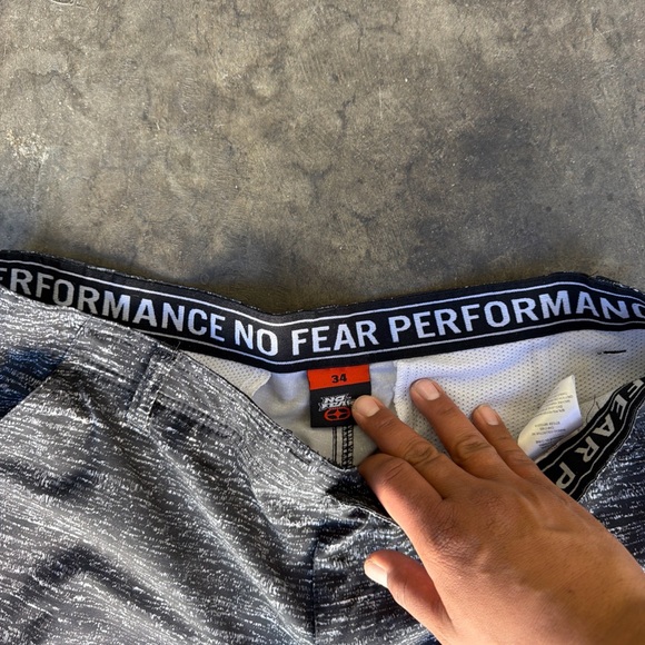 No Fear Performance Men’s Size 34 Marled Black Silver Shorts - Picture 2 of 4